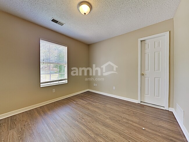 Building Photo - 4514 Huron Rd