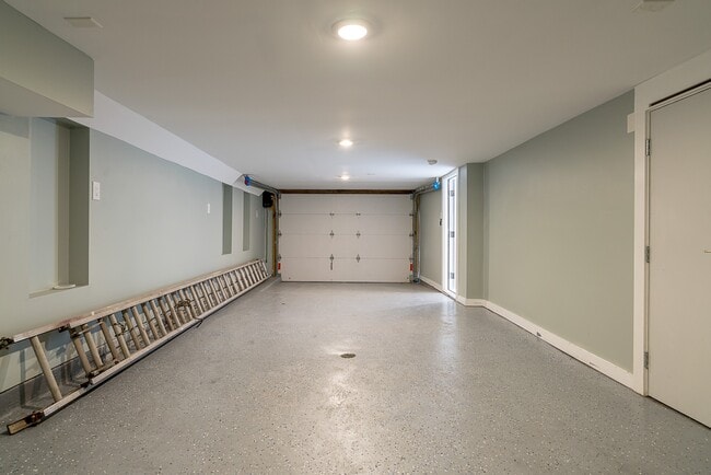 Building Photo - 1801 Rosenberg St