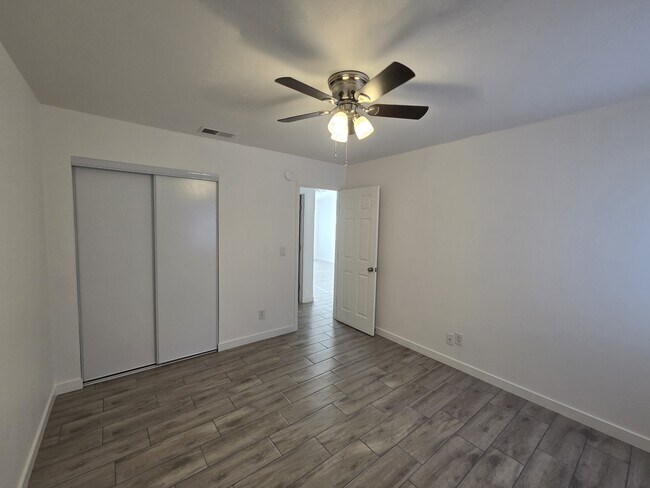 Building Photo - 4735 E Caballero St
