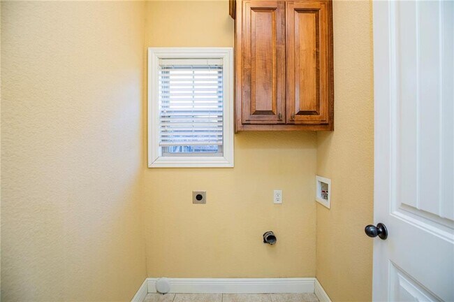 Building Photo - 4003 SW Banbury Dr