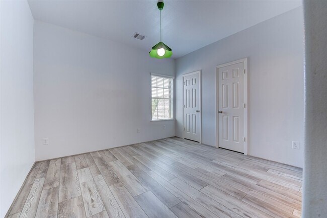Building Photo - 27502 Wilson Run Ln