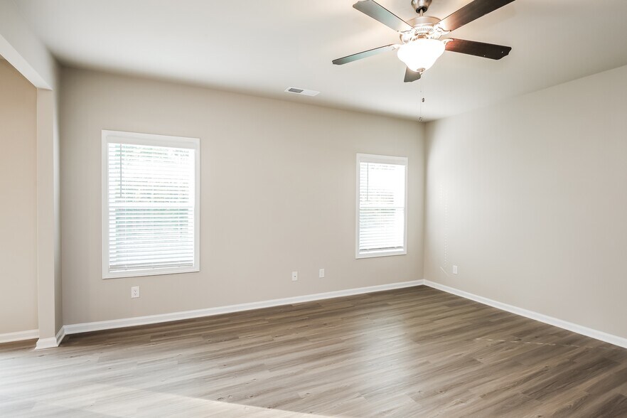 Building Photo - 3301 Lilac Crk Trl