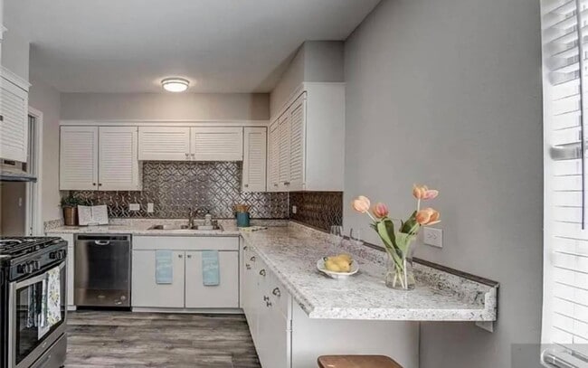 Building Photo - Spacious 3 Bedroom, 2 Bath Home – Move-In ...