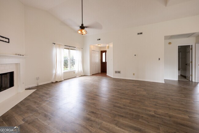Building Photo - 112 Glendale Dr