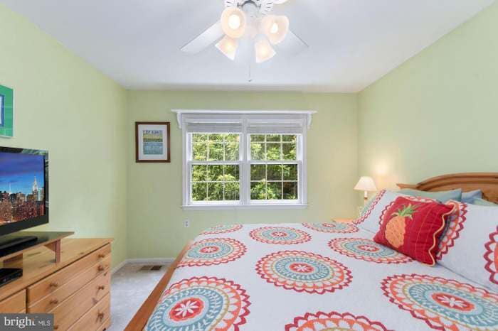 Building Photo - 3229 Manitoba Dr