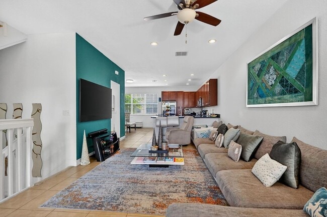 Building Photo - 2705 SW 119th Way