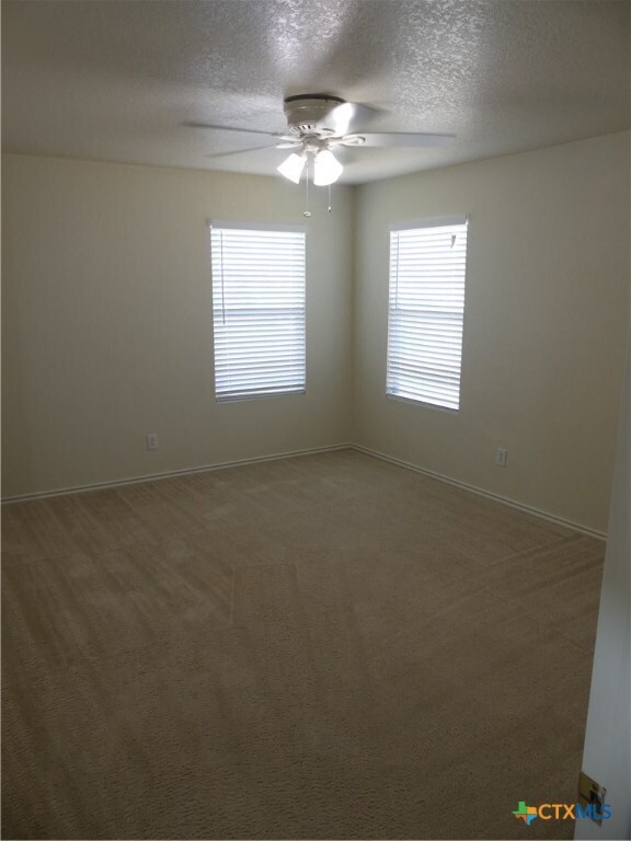 Building Photo - 664 Northern Lights Dr