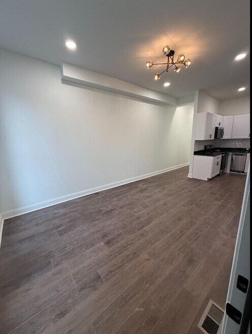 Building Photo - 2028 Druid Hill Ave