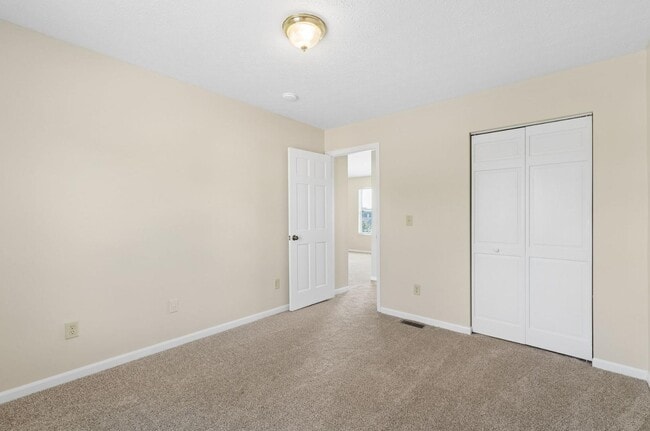 Building Photo - 4611 Thornoak Dr