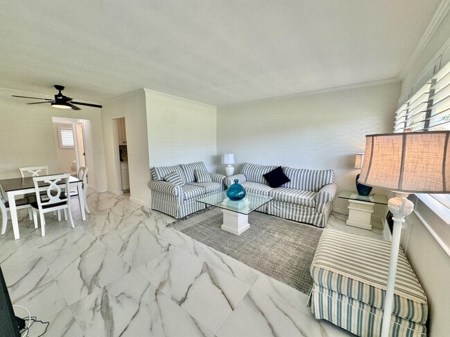 Building Photo - 473 12th Ave S