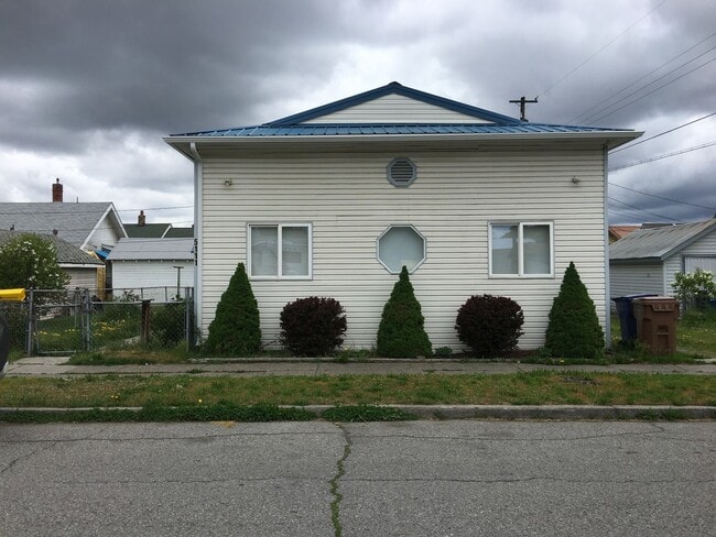 Building Photo - Northside Spokane! Coming Soon! Move In Sp...
