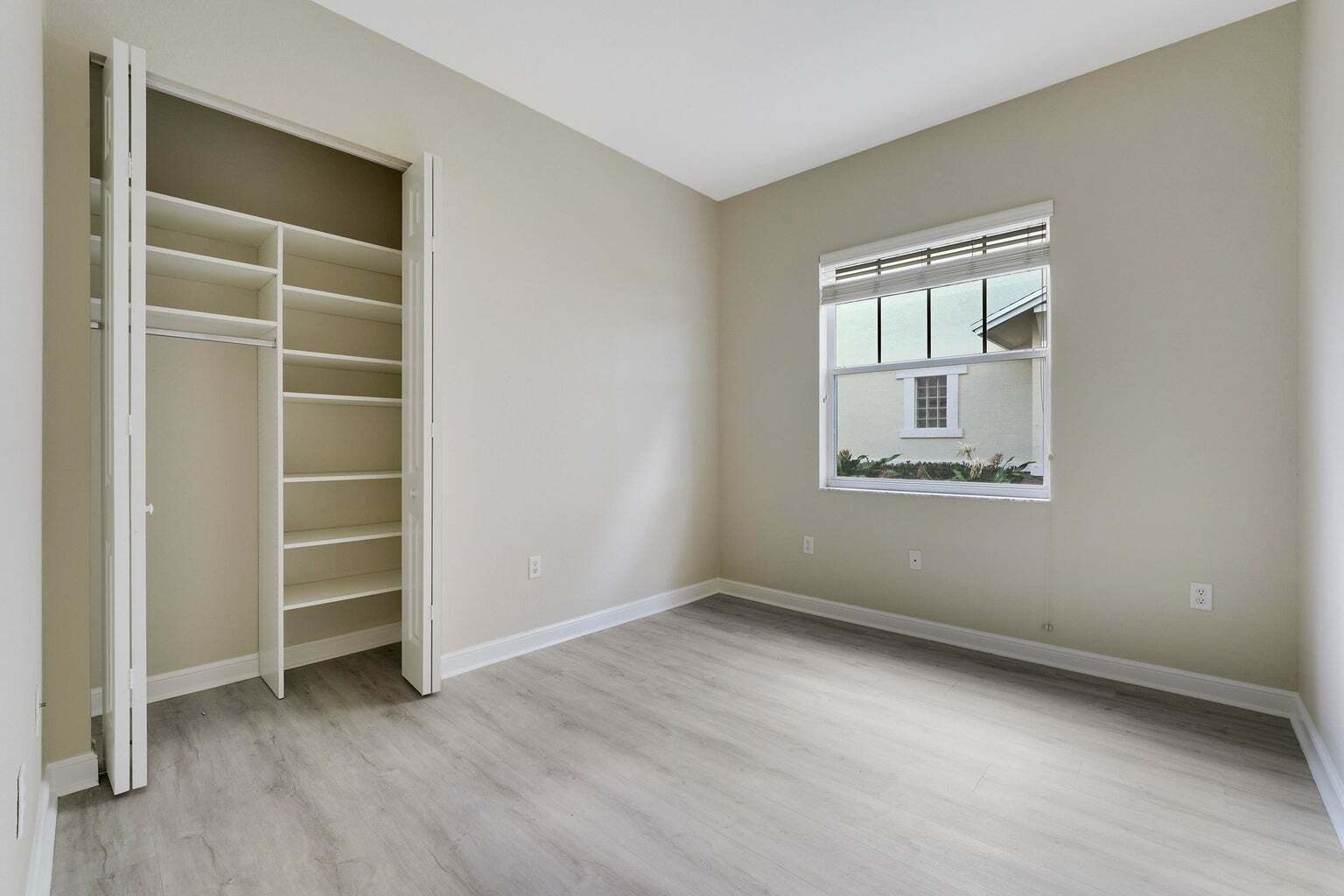 Building Photo - 881 Marina del Ray Ln