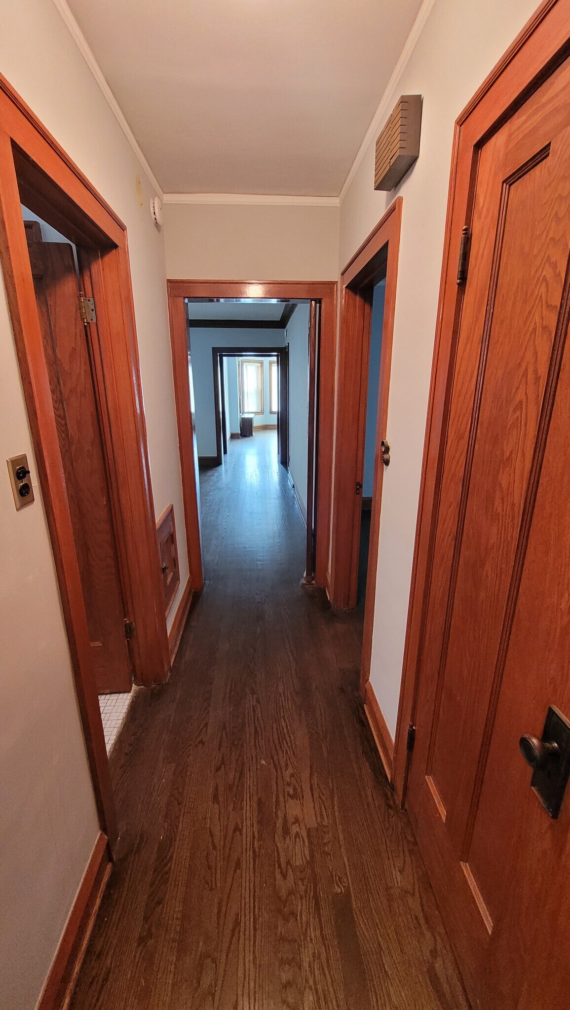 Building Photo - 5228 W Hutchinson St