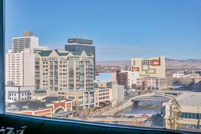 Building Photo - Fully Furnished Downtown Condo