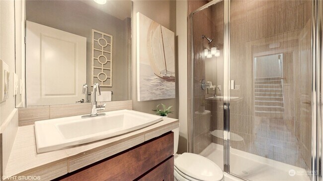 Building Photo - 13101 NE 84th St