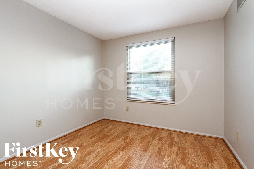 Building Photo - 6702 Revere Ln