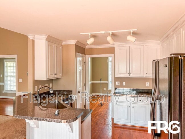 Building Photo - 2608 Chardon Ct