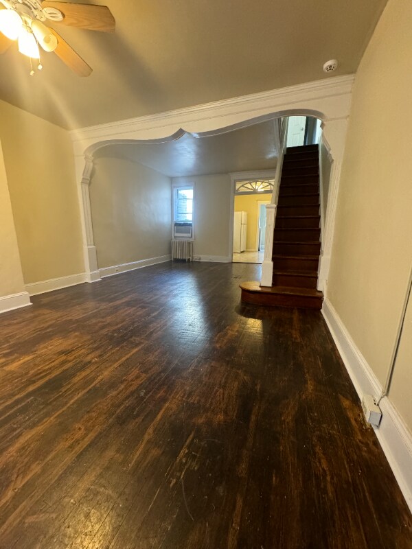 Building Photo - 1537 S Bailey St