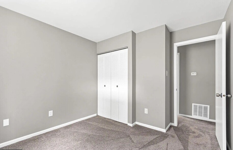 Building Photo - 617 Covington Ct