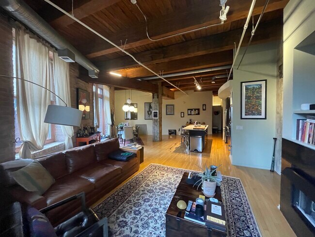 Living Room - 360 W Illinois St