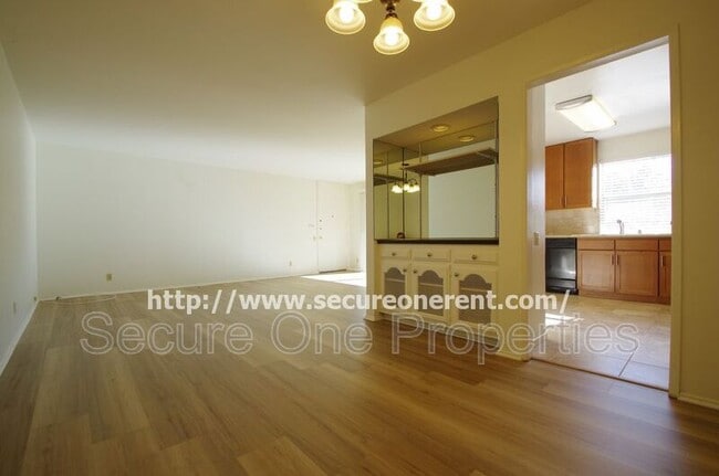 Building Photo - 31555 Lindero Canyon Rd