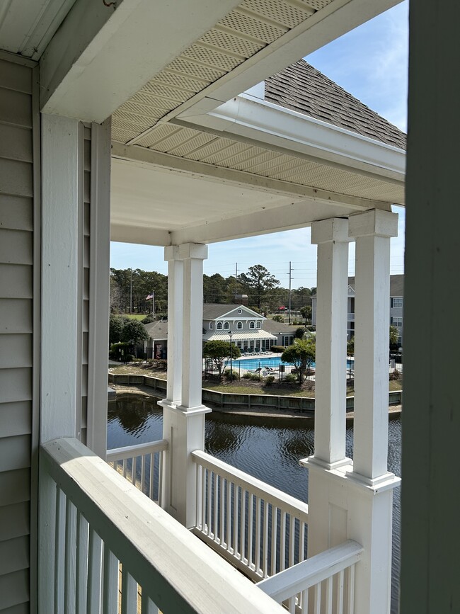 Building Photo - 3792 Hitchcock Way