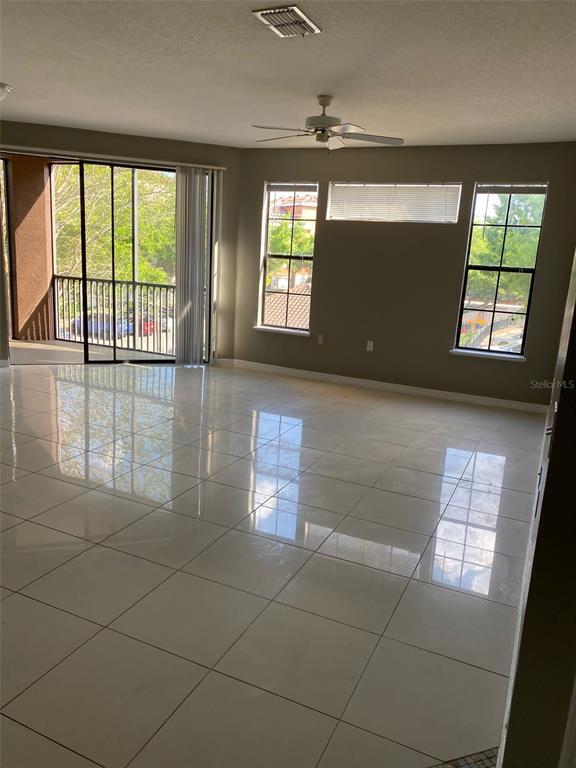 Building Photo - 6177 Metrowest Blvd