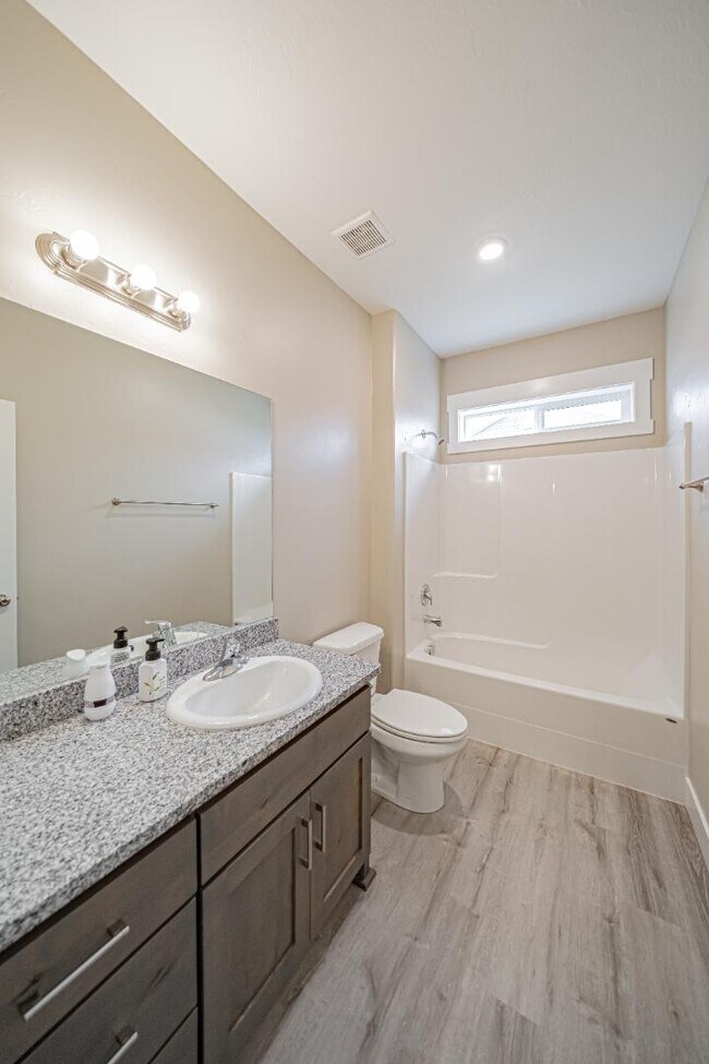 Building Photo - 2896 Blackwood