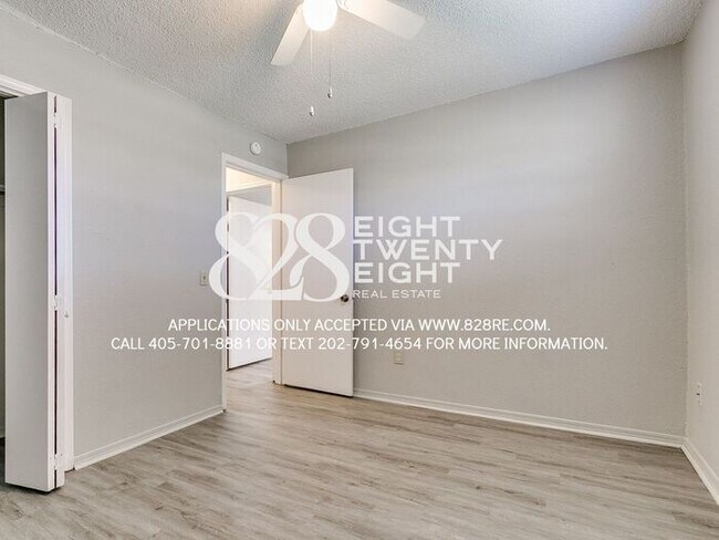 Building Photo - AVAILABLE NOW! 2 BD/1 BATH RENTAL IN NOBLE!