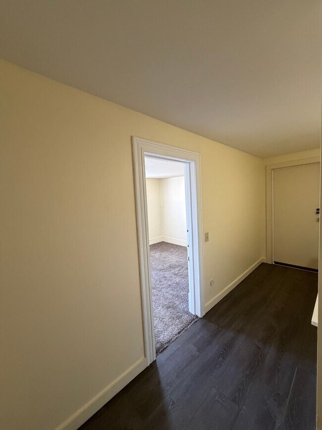 Building Photo - 27-29 Dalton Ave