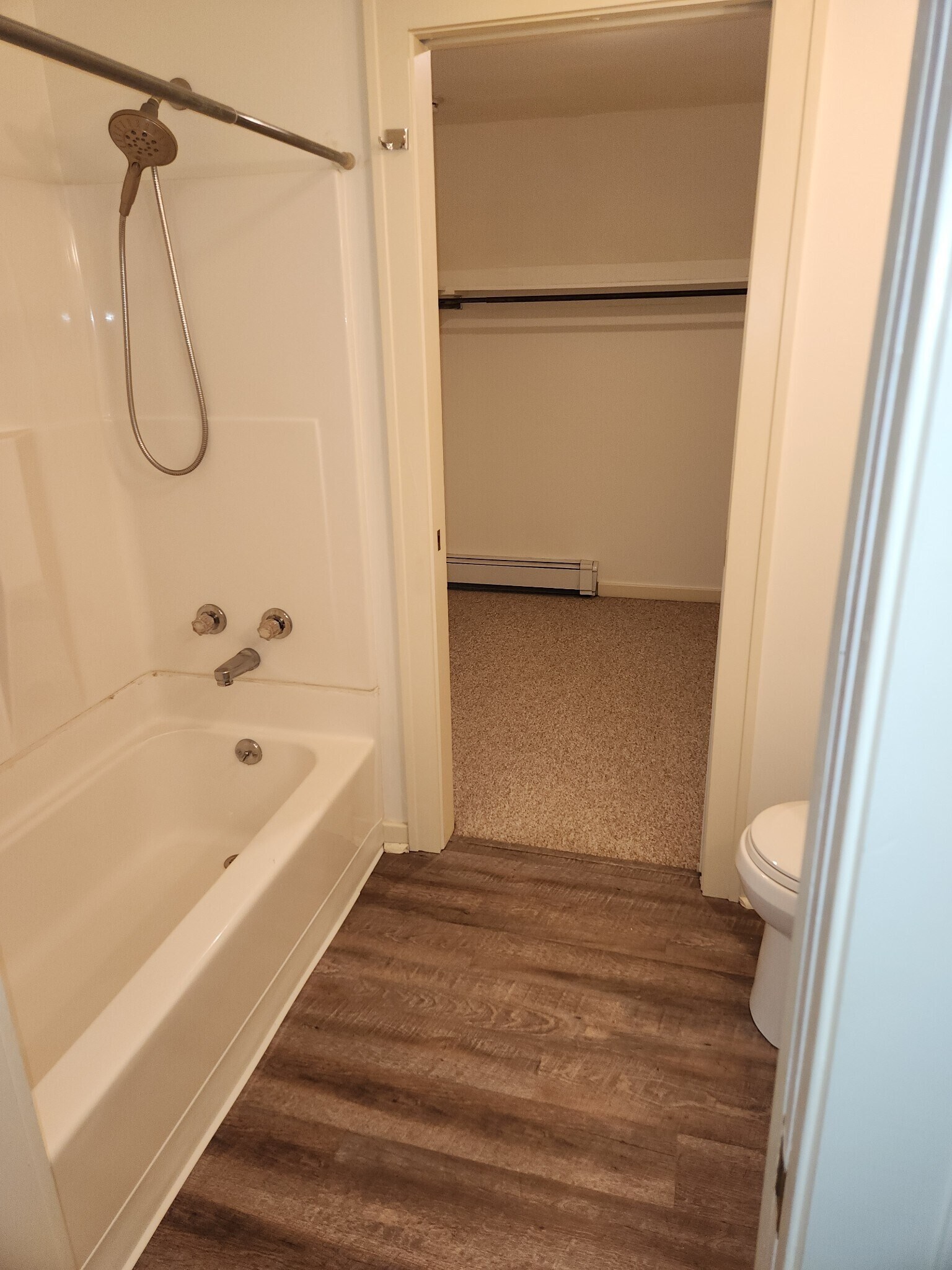 Building Photo - 1401 9th St