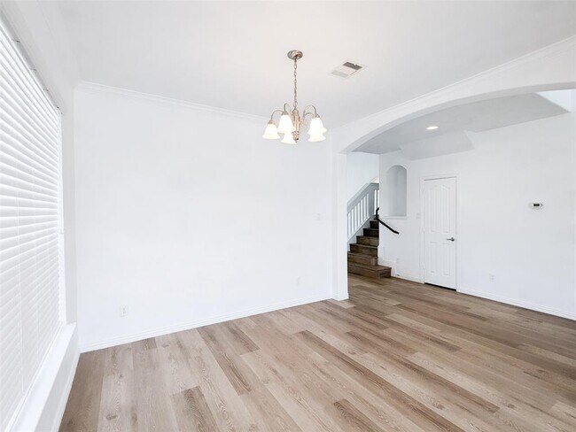 Building Photo - 24606 Forest Canopy Dr