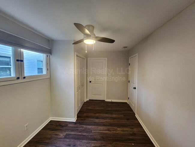 Building Photo - 2992 Palm Dr