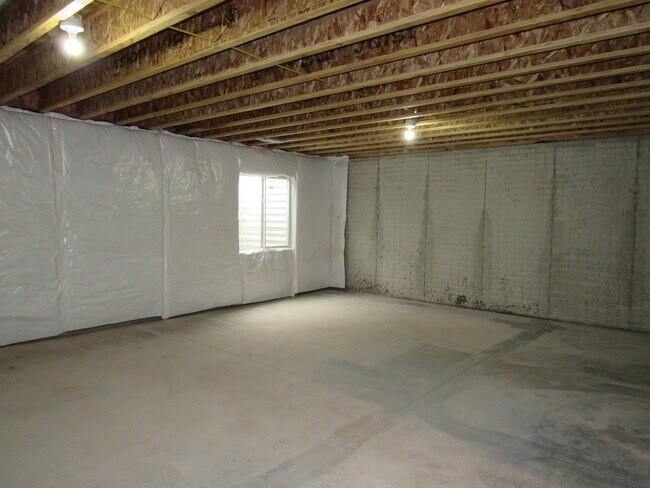 Building Photo - 4007 Creek Hill Dr
