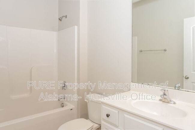 Building Photo - 14170 Lannister Ln