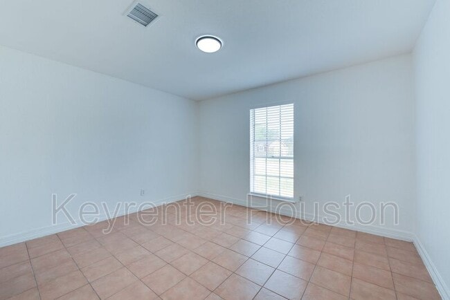 Building Photo - 2413 Woodgate St