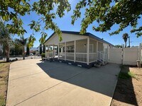 Building Photo - 1225 N Alessandro