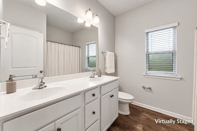 Building Photo - 303 Ivyleaf Dr