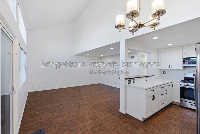 Building Photo - 7328 Tooma St