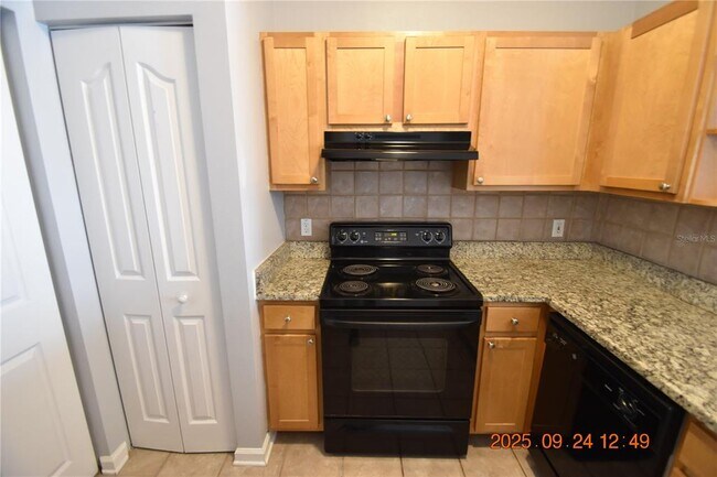 Building Photo - 4207 S Dale Mabry Hwy