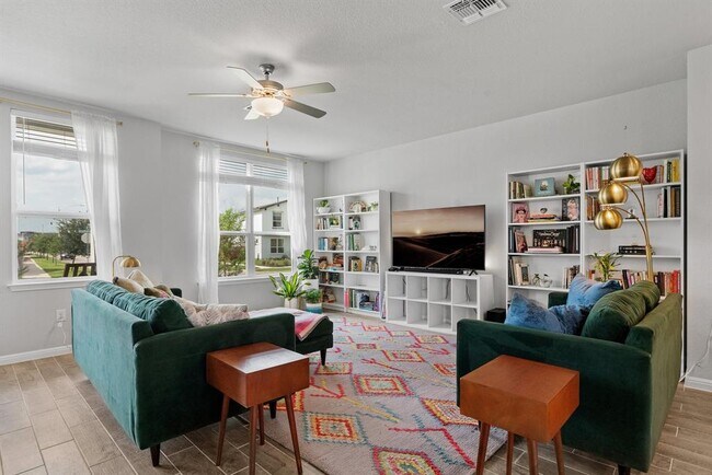 Building Photo - 5317 Baythorne Dr