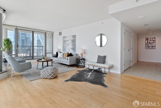 Building Photo - 355 1st St