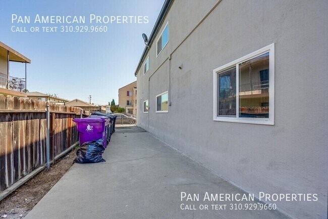 Building Photo - 1503 Stanton Pl