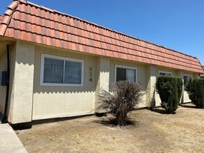 Building Photo - 0584