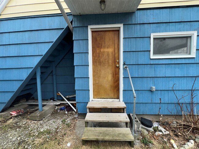 Building Photo - 4 Erie St