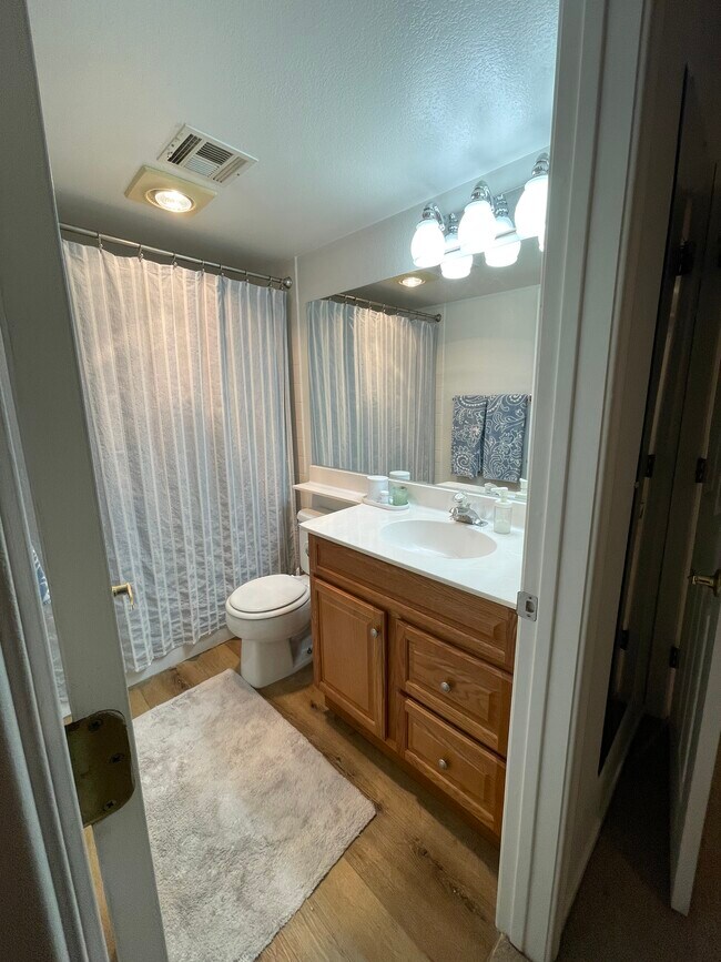 Building Photo - 601 Cabrillo Cir