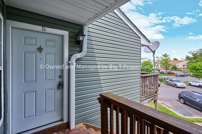 Building Photo - 1bd/1ba in Cluster of Woodlawn Alexandria