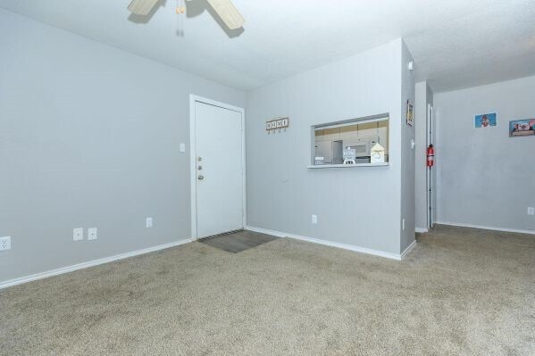 Building Photo - 420 Garland Dr