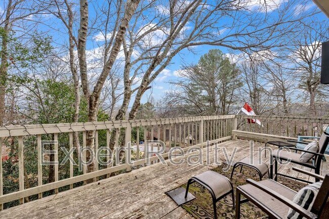 Building Photo - 373 Laredo Dr