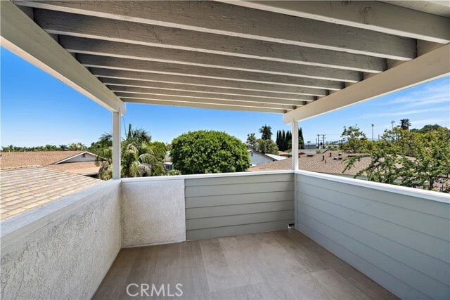 Building Photo - 822 E Borchard Ave